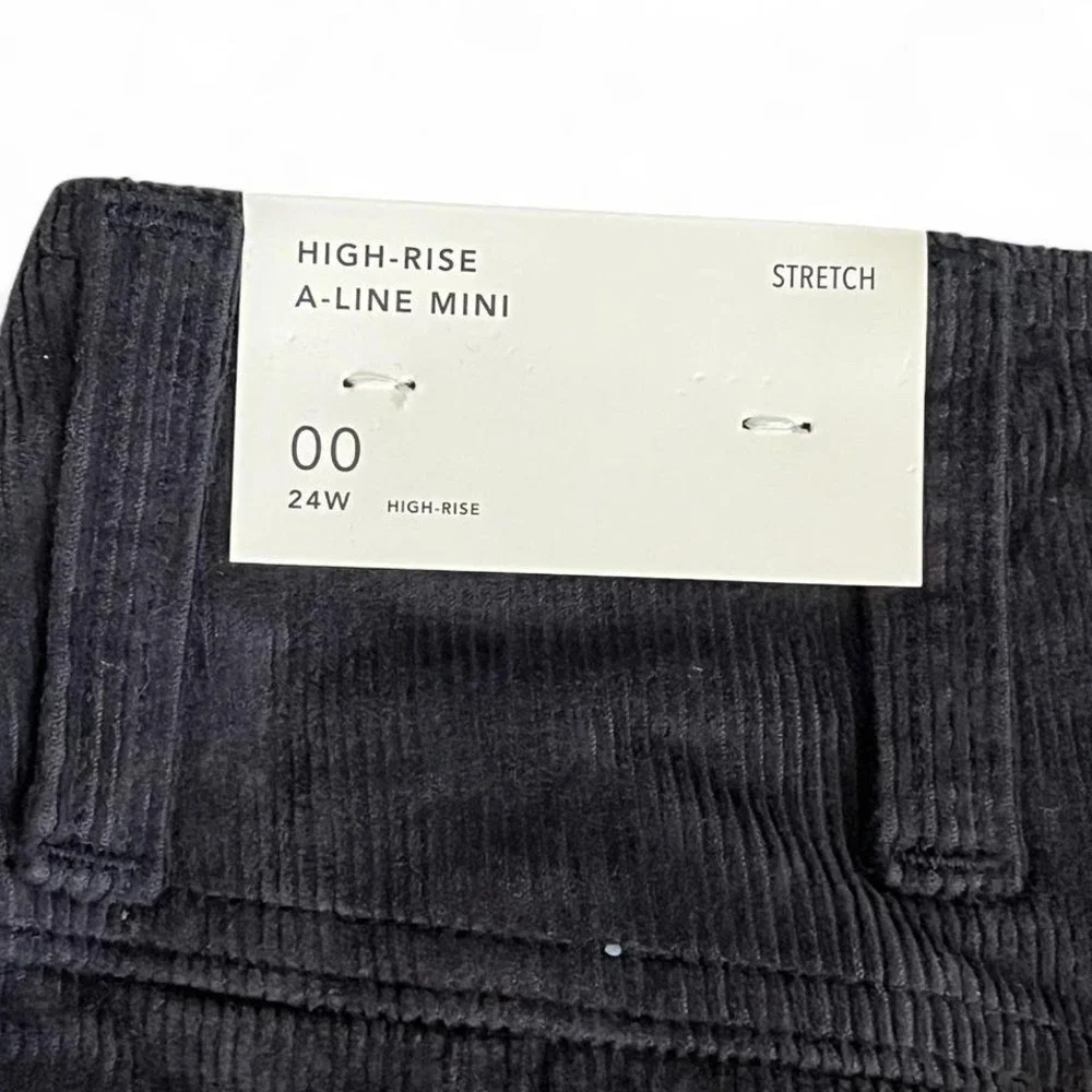 American Eagle Black Corduroy Mini Skirt Size 00 High Rise A-Line NWT